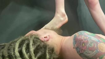Yokai Goddess - Slave'S Face And Throat Trampling And Muddy Feet Licking