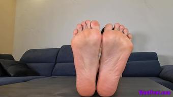 WantFeet - Tall Goddess Big Feet - Uhd 4K Mp4