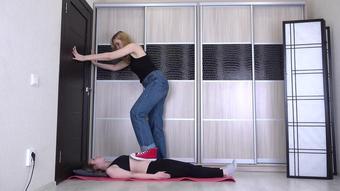 UNDER SWEET WEIGHT - Inga - Tall Amazon And Little Slavegirl 4K