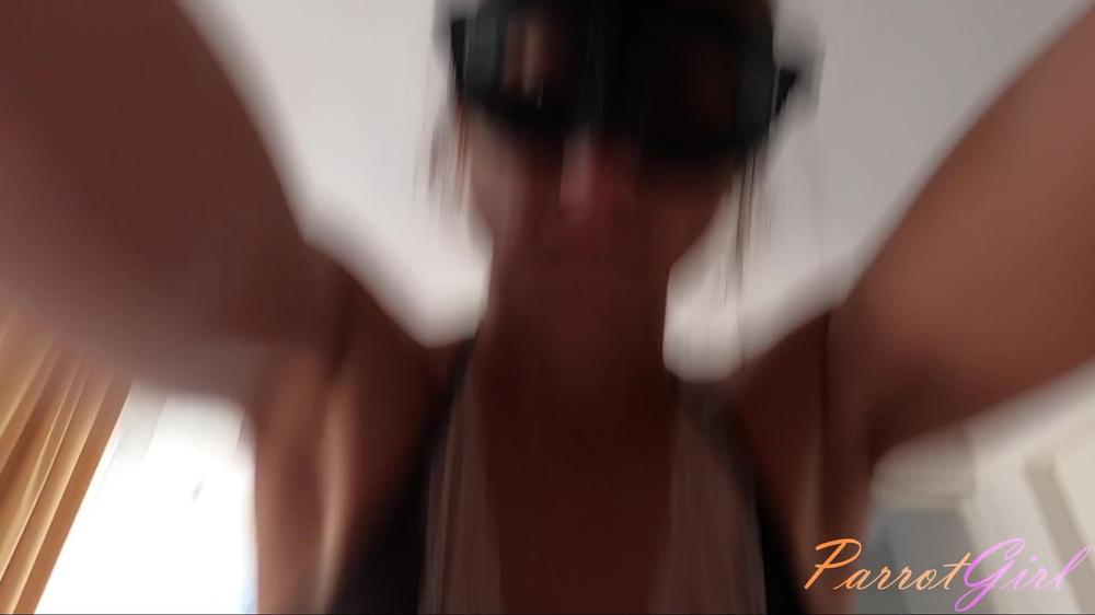 Hotel maid caught me Jerking off and offers her services for extra cash - ParrotGirl