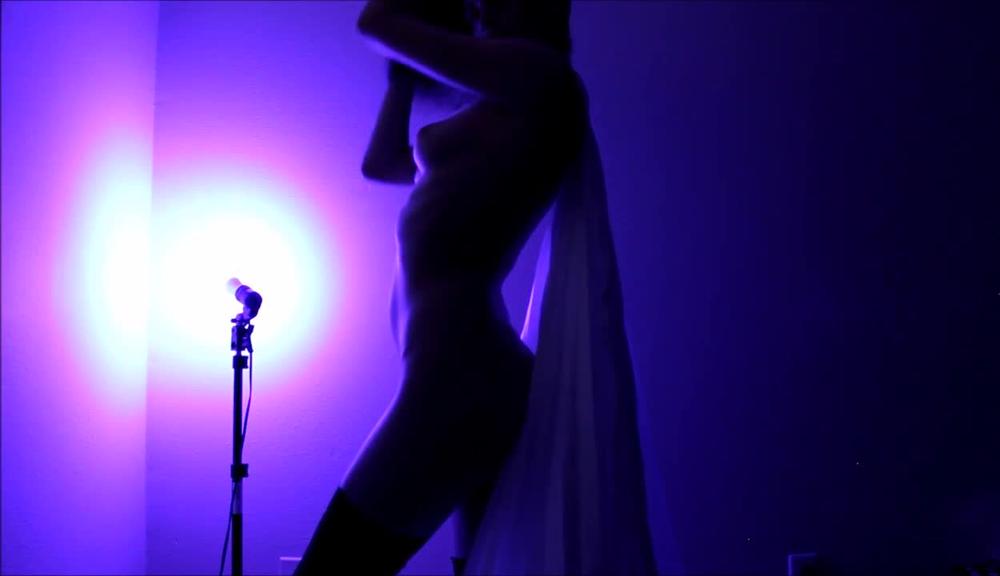 Luxneon - Hot Purple Dancing Stripper