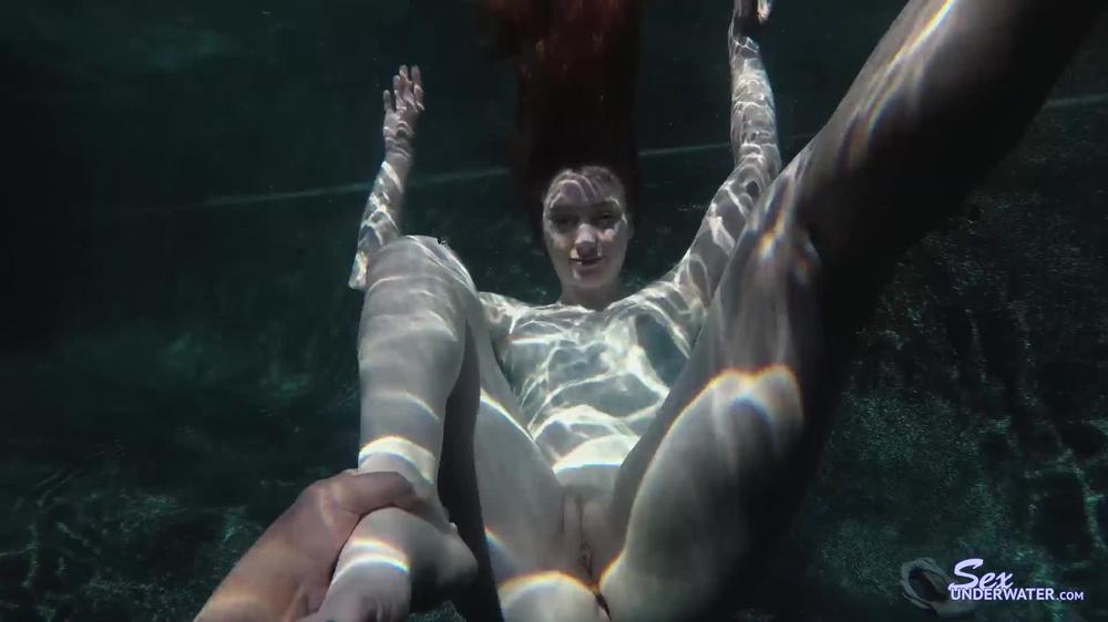 [Sexunderwater.Com] Arietta Adams Uw Model Training 2 02.08.2019