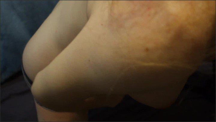 Triple Orgasm Squirting Creamy Huge Mess In Bed