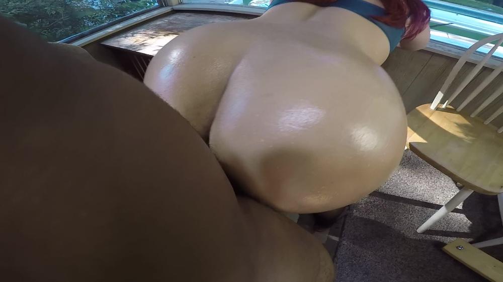 Perfect bubble butt love's getting fucked by the pool!