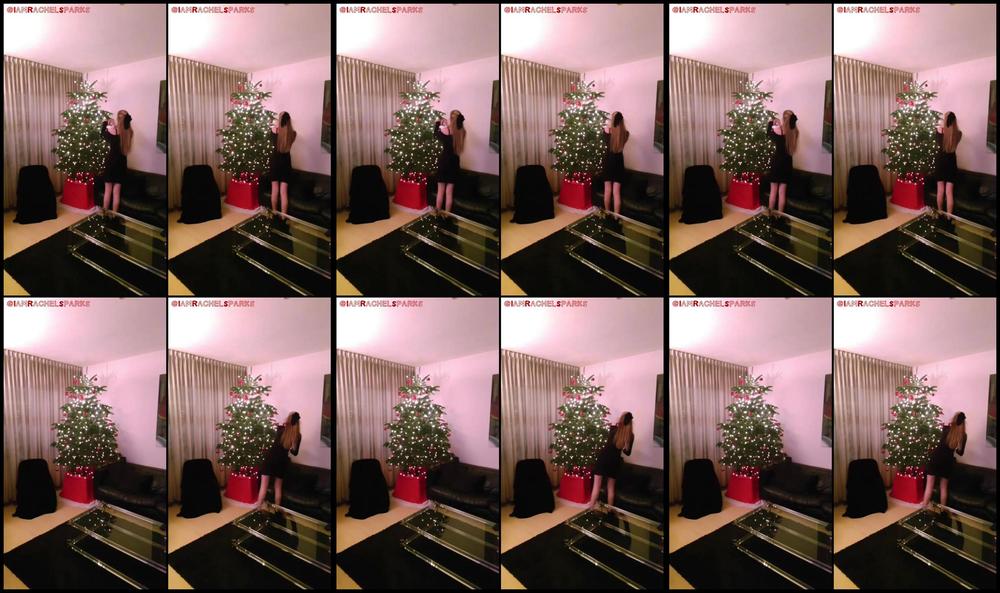 Iamrachelsparks 13 12 2018 17841116 Worship Me While I Decorate My Christmas Tree