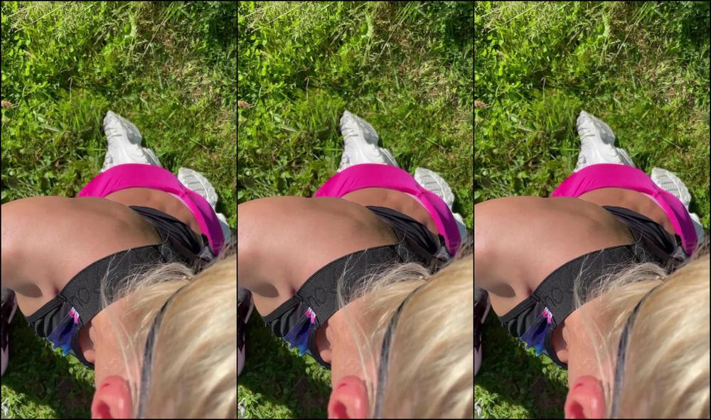 Throat Goat - Thirsty Runner Receives Pee In Public_(Id_2837522)