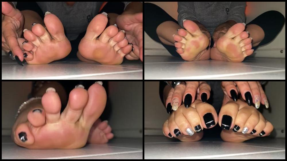 Sexyfeet47 02 11 2020 1184007668 Morning Time To Make You Weaker Happymonday