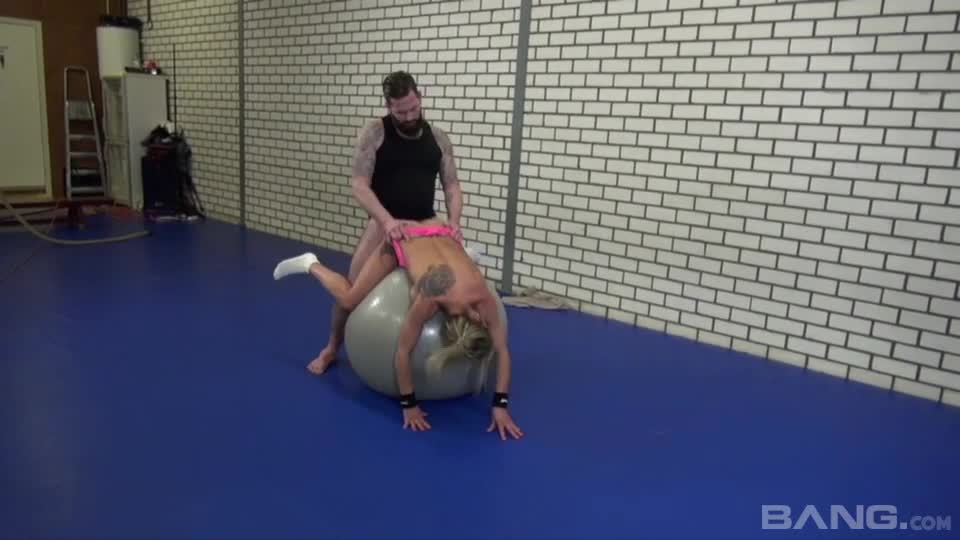 Boxing With Sluts - Sc2
