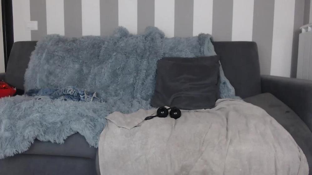 477_Naughtyelle