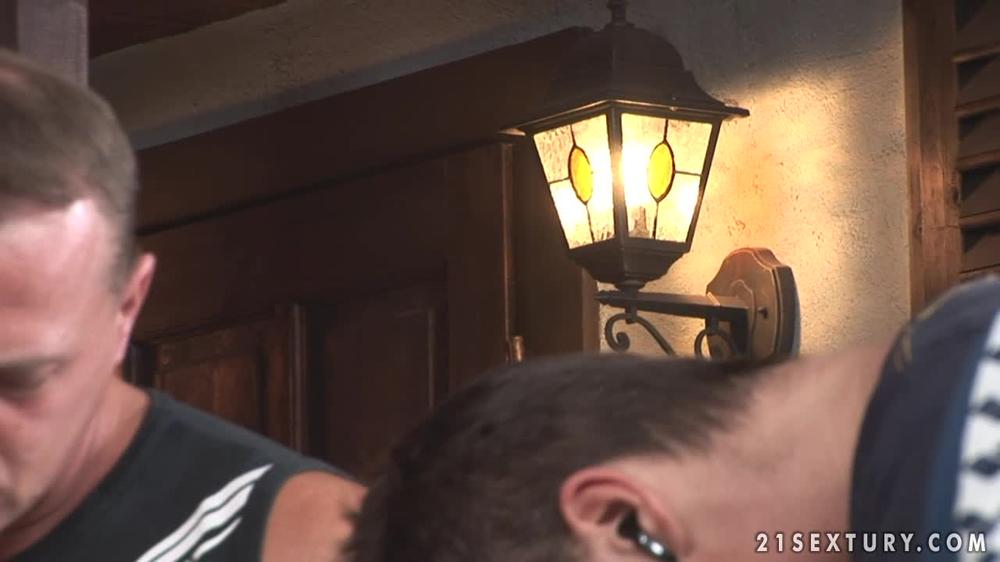 !Pixandvideo - 2009.03.13 Rodeo Girl Bts 720P
