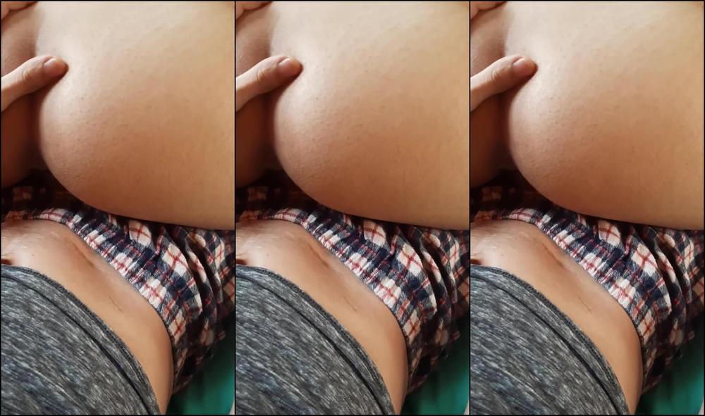 BEAUTIFUL LATIN BRUNETTE - FEET FETISH