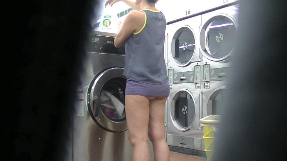 Helenas Cock Quest - My Laundromat Upskirt Tease Pt2-2018-09-27