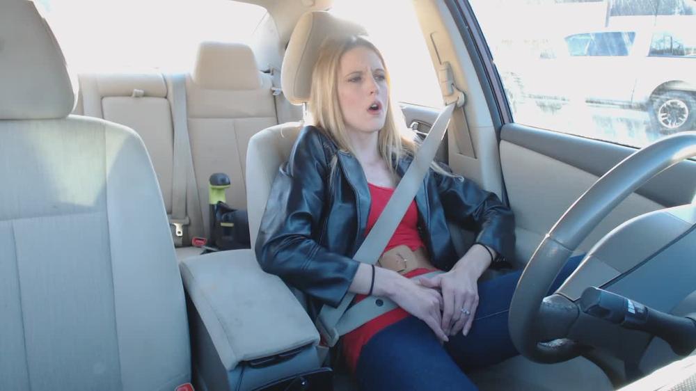 Messy Jessy Seat Belt Orgasm Manyvids