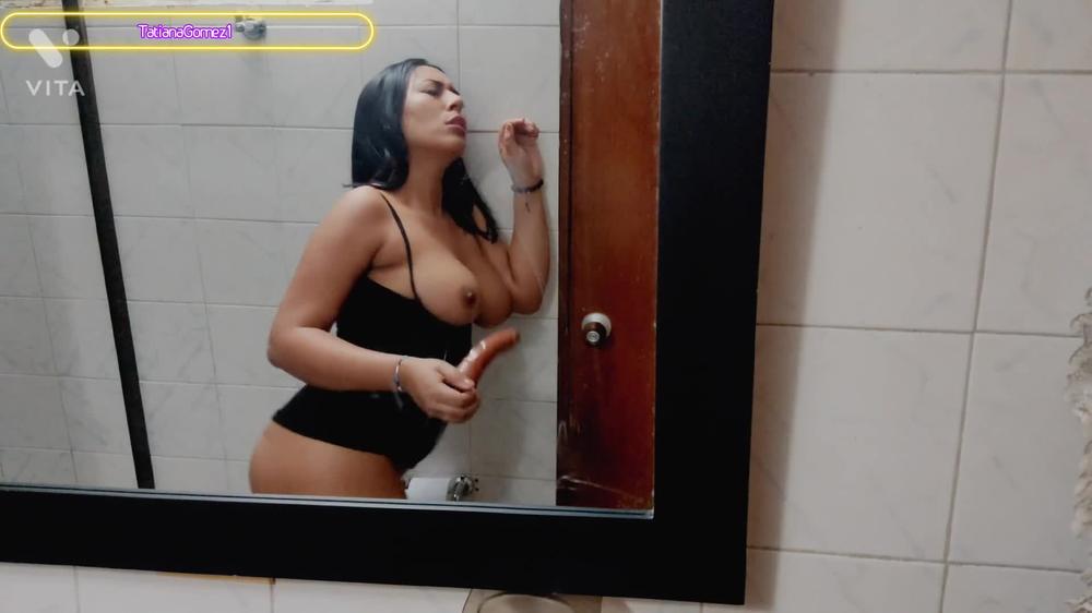 Playing with my pussy in the bathroom, I love to fuck myself, I'm addicted to sex