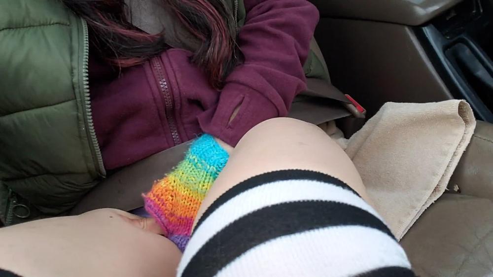 Naughty Pull-ups Diaper Girl Pees In Daddy's Truck While He's Driving