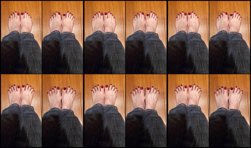 Terramizu 09 02 2020 146012439 Video Red Toe Wiggles While I Wait For My Scene To Start