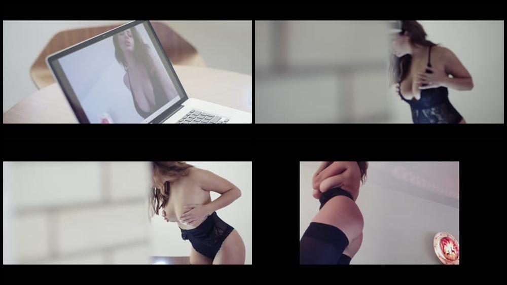 Holly Peers   Lap Top Dance