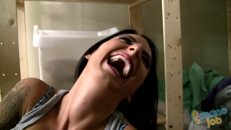 This Time, A Facial 4 Juelz (Behind The Scenes)