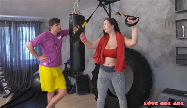 Sofia Lee. Thick Juicy Ass Fucked In The Gym