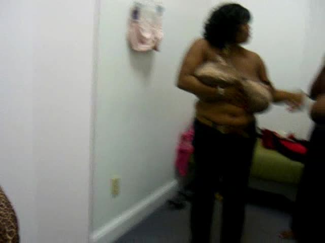 Jenny Hill & Summer Lashay - Bra Fitting