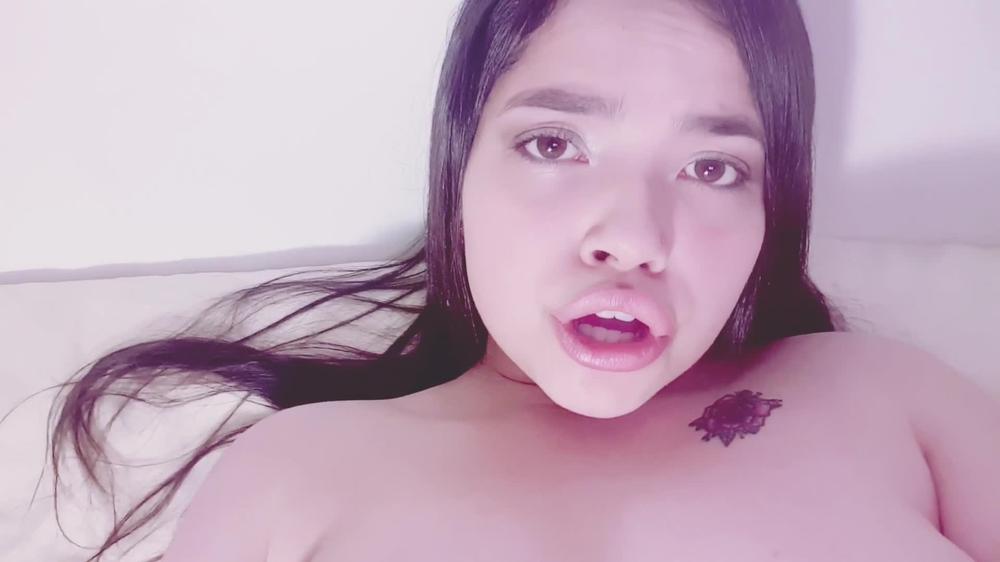 Sophielatina_-_Part_2_Your_Girlfriend_Plays_For_You_-_Manyvids
