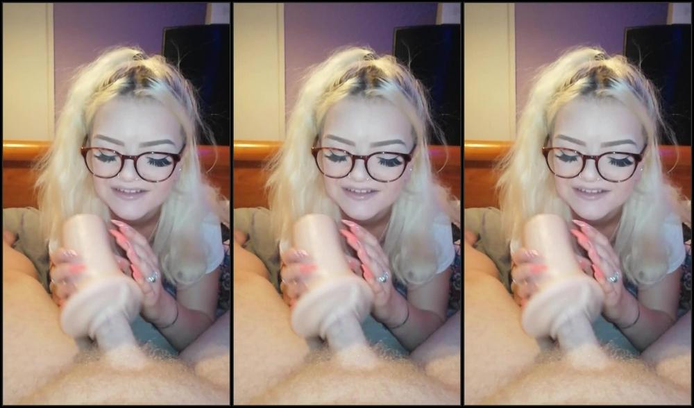 Pixiejade Teases Him With Blowjob And Fake Pussy Pov