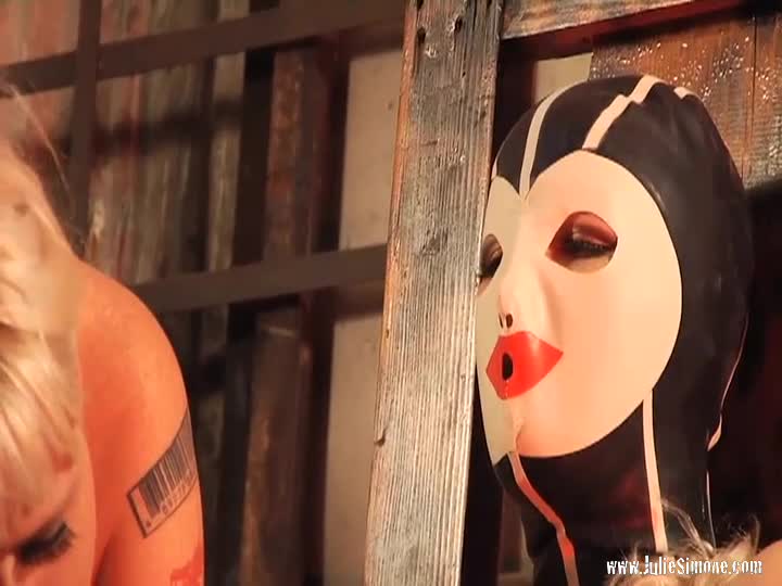 Ivy-Hood-And-Orgasm