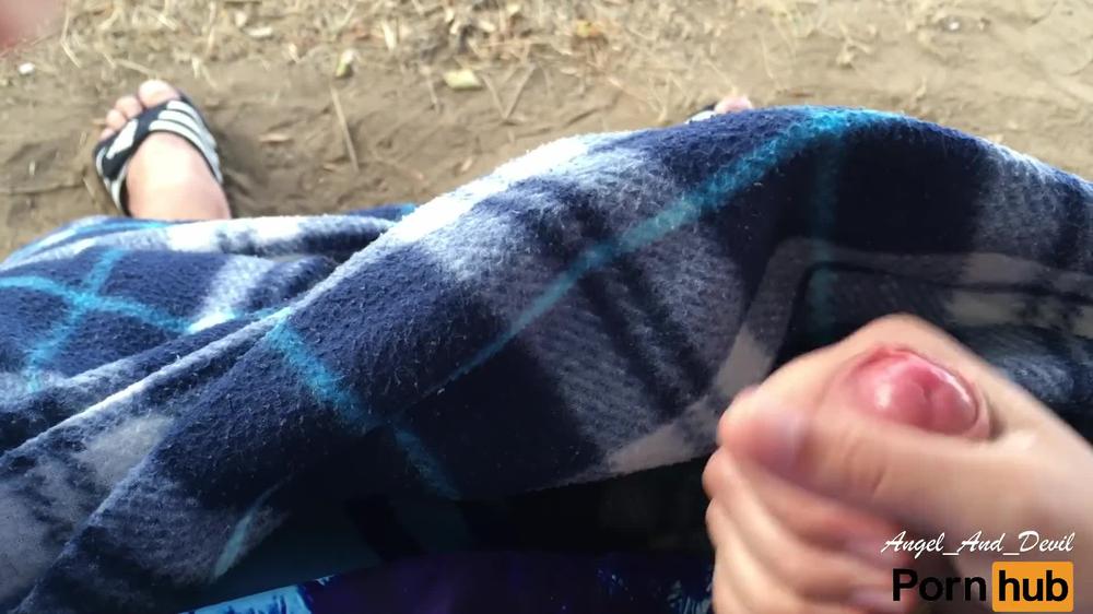 011 We Got Caught 3 Times¡ Seaside Blowjob With Hot Girlfriend On Public Beach_1080P