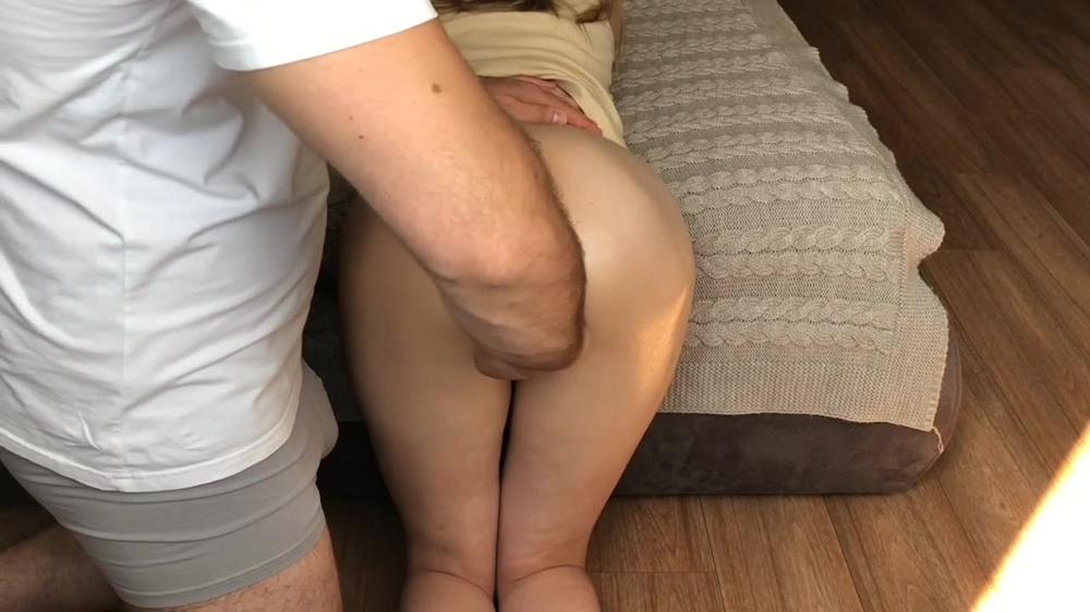 girl getting pussy masage. Clit masage. No orgasm