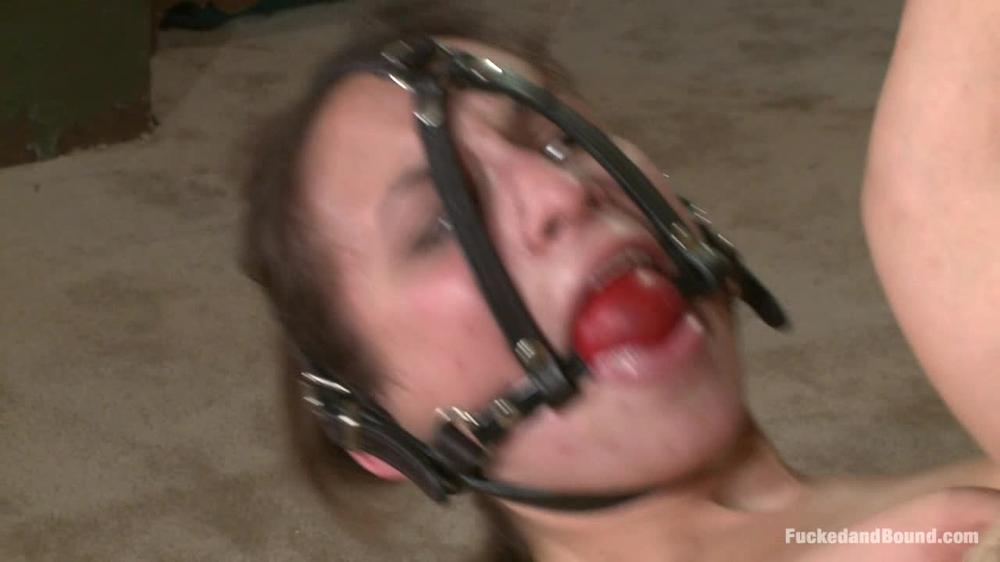 [2012-10-22]One Happy Slave(Amber Rayne, Derrick Pierce)
