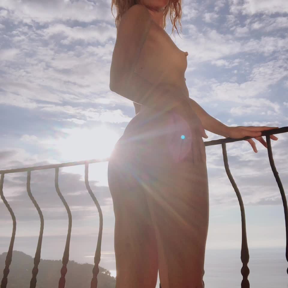 Monawalesxxx 2019 71382671