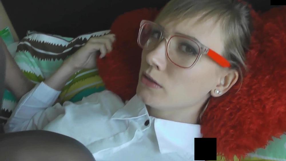 197 Horny From My Selfie 2016.02.20 1080P