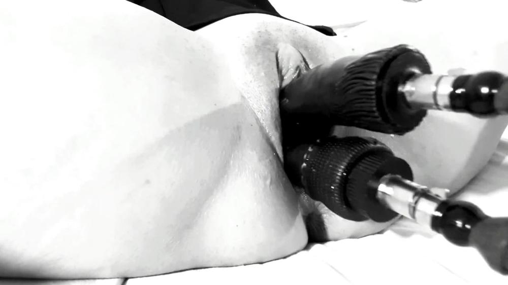 Kinktober day 26 - DVP KINK: First time double vaginal penetration with a fuck machine
