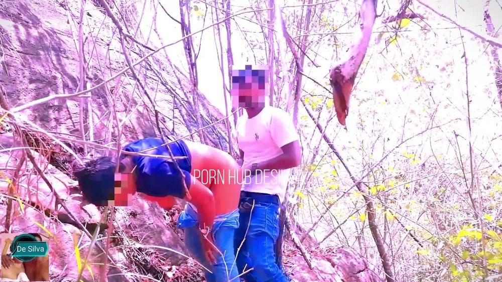 Risky Quick Public Sex in Jangal with big tits girlfriend