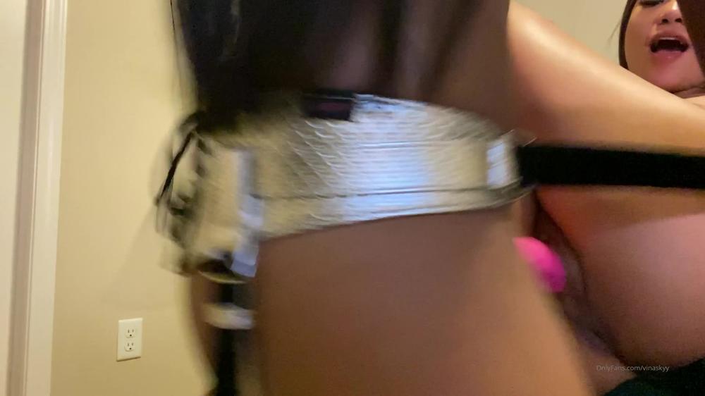 Vinaskyy 2020 173084984 Ember Fucks With Strap