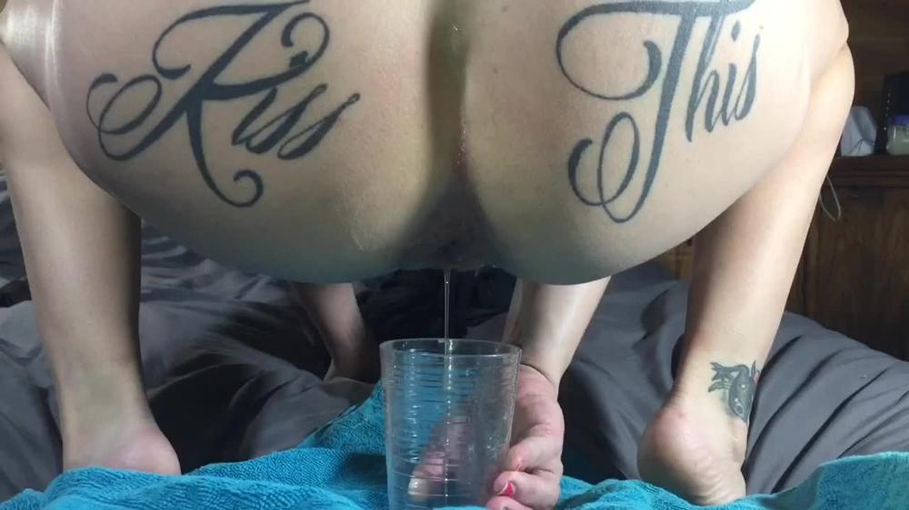 Lilyskye-Pissing-In-My-Ass-Then-Sucking-Him-Off