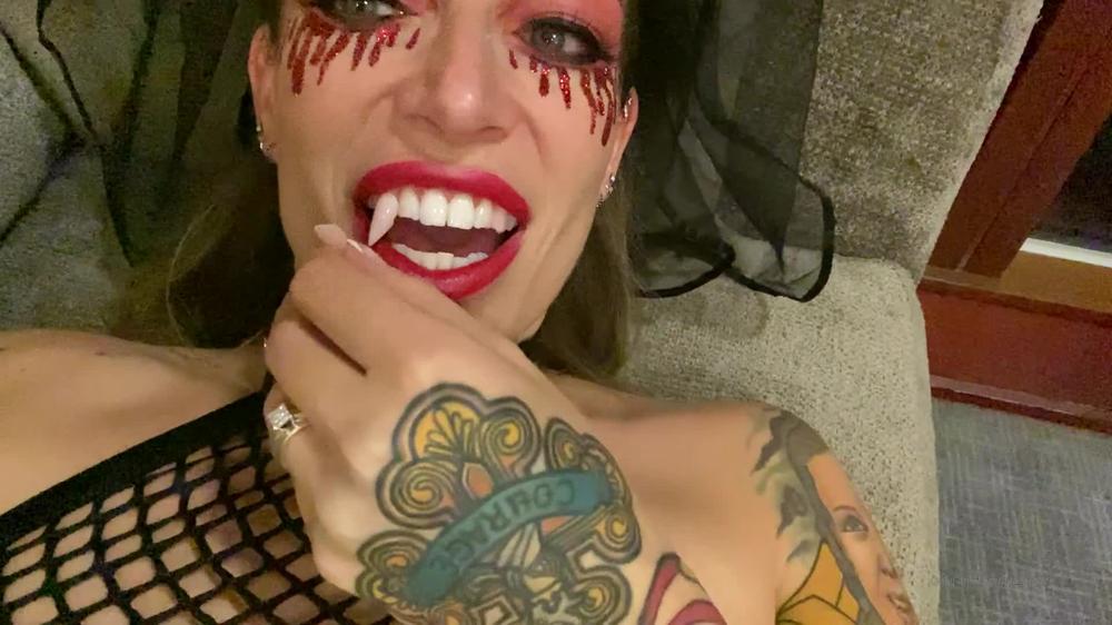 Ava Austen 2019 75036200 Lol The Things For Fans