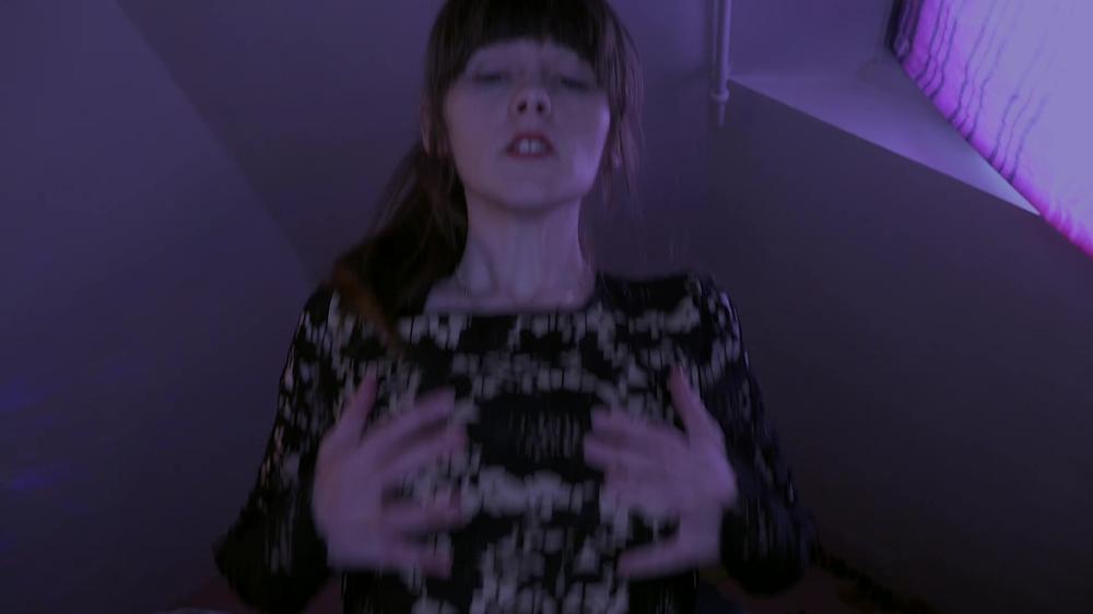 Sydney-Harwin---Inside-Mommy