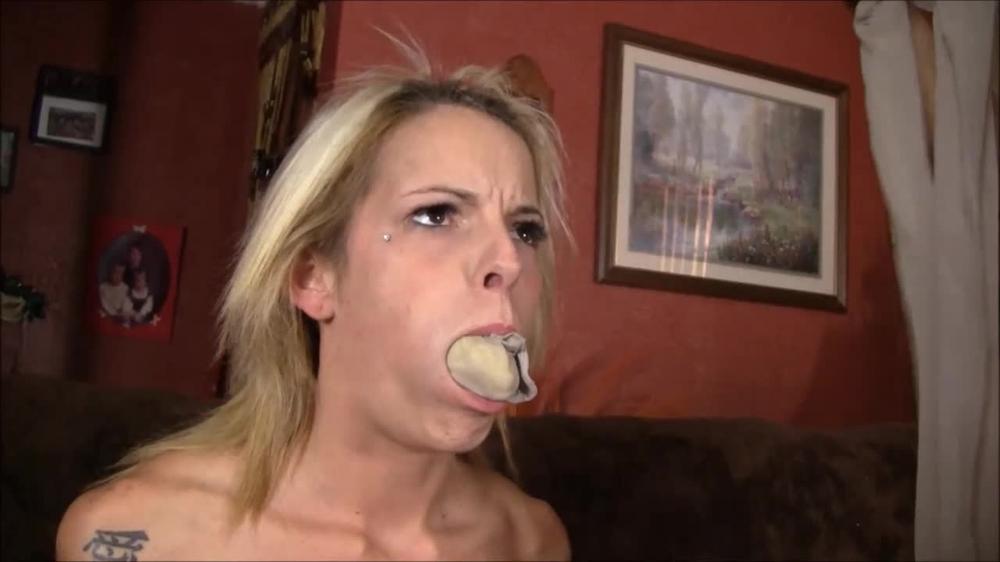 Please Pay Attention To Me 3000 Mp4