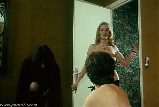 Brigitte Lahaie Exces Pornographiques (1977) Sc2