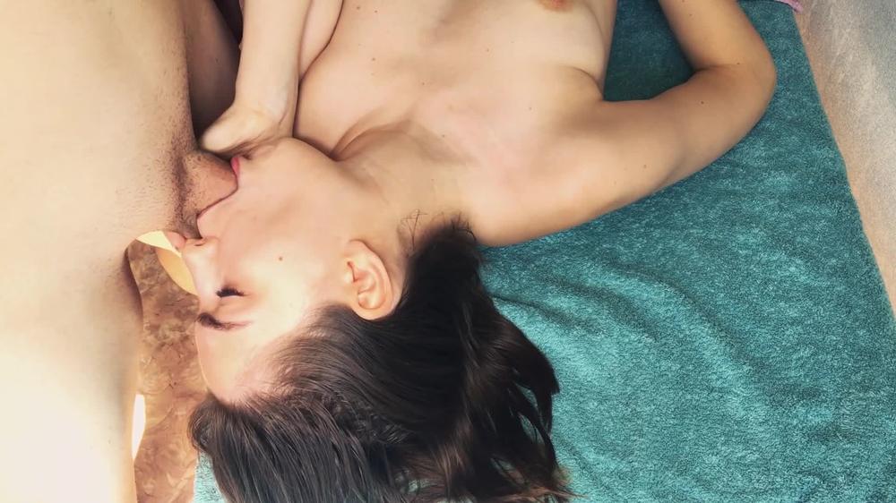 Teen Came For The Massage Without Money And She Had To Pay With Blowjob