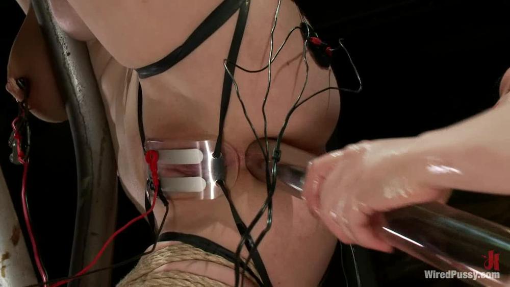 [Wiredpussy.Com] Pp, Aiden Starr - First Time With A Girl. First Time With Electrosex!