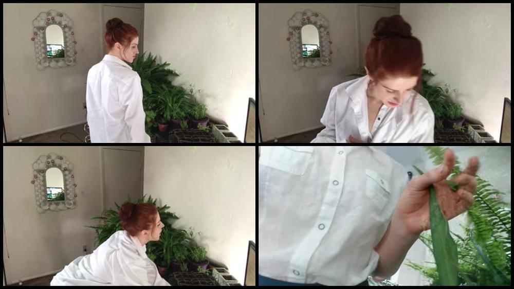 097 Poison Ivy Rides On Top Of You Pov In The Woods Freckledred 1080P