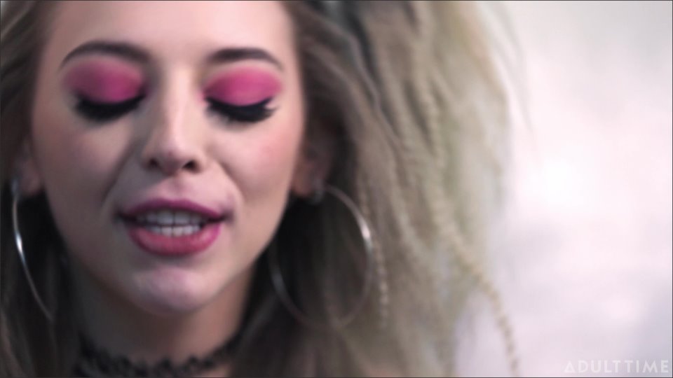 Laney Grey, Lily Larimar. Teen Sneaks Teach Me How To Kiss