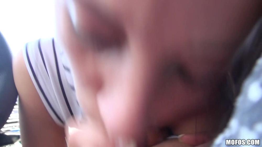 Publicpickups_[1On1]_Liliane_Pounding_The_Pizza_Delivery_Girl_720