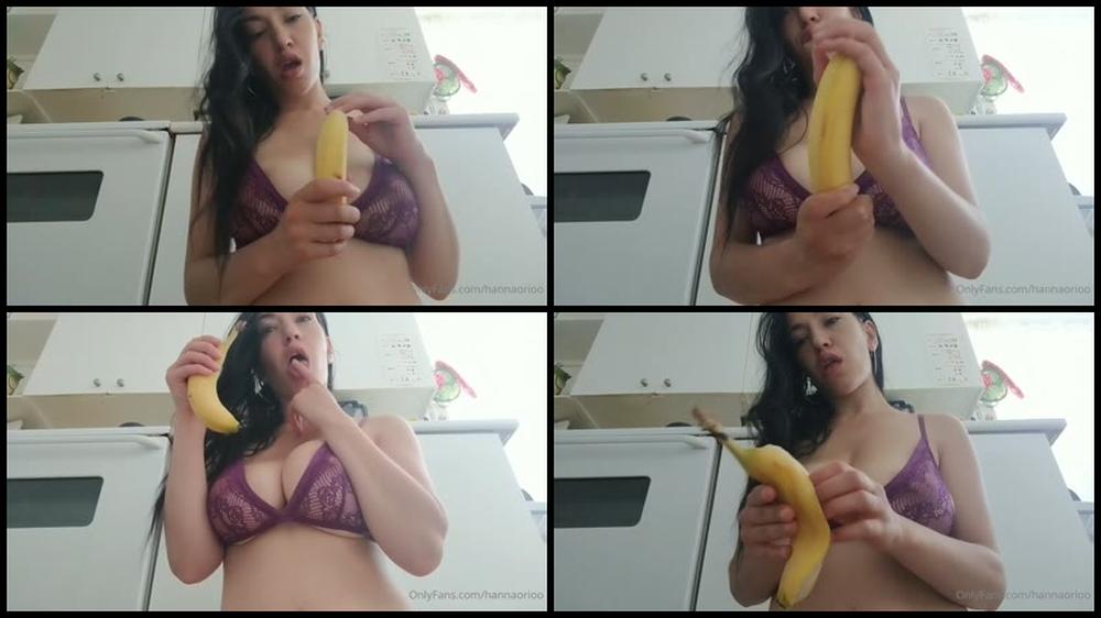 Hannaorioo 20 06 2020 68636125 Part 1 Banana Play Foodporn Sucking Eating Hot Topless