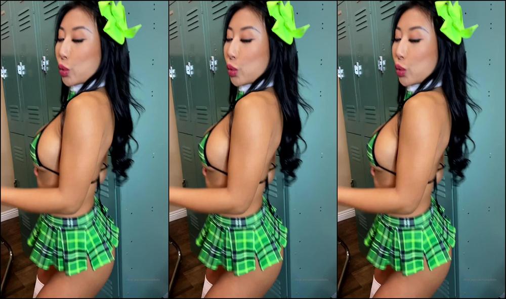 Nicoledoshi 2019 17507935 Having Too Much Fun Class Bad Student