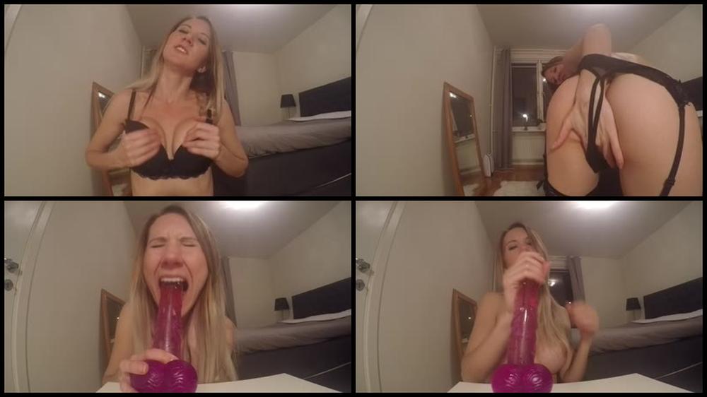 Dildo Fucking