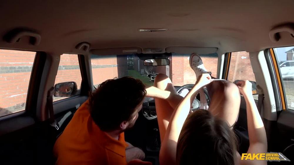 Nikki Dream Fakedrivingschool.Com Czech Babe Orgasms After 1St Lesson 17.12.2018