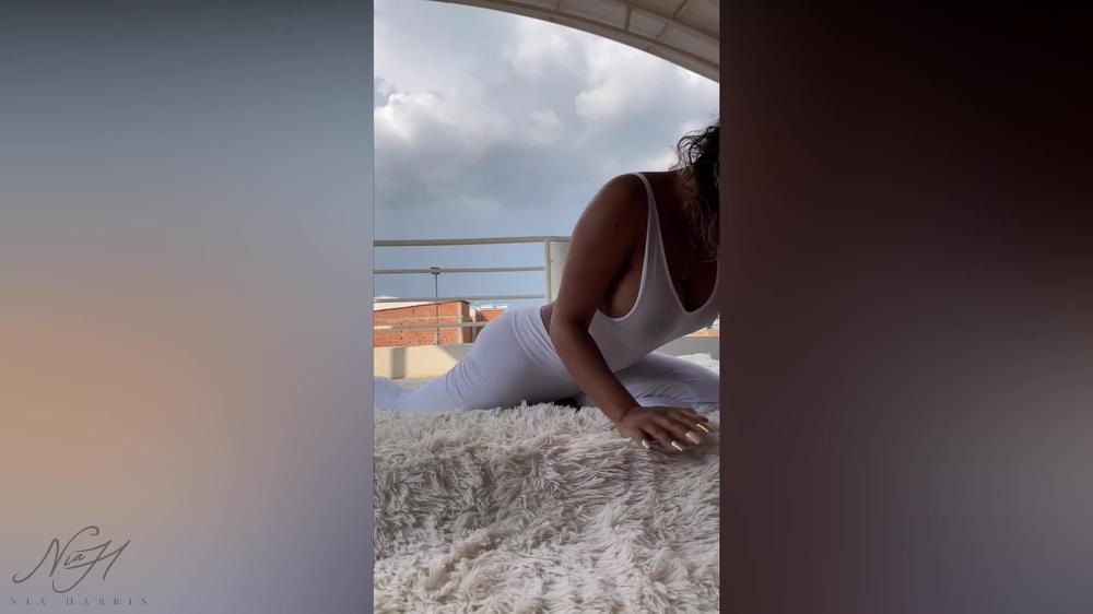 Niaharris Aerial Yoga Dressed In White Sfw Manyvids